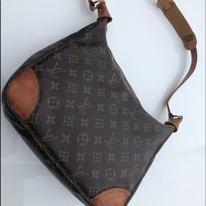 Louis Vuitton Boulogne Monogram Shoulder Bag